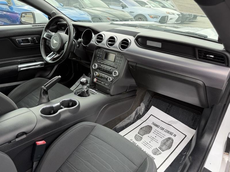 Ford Mustang GT Premium Coupe 2017
