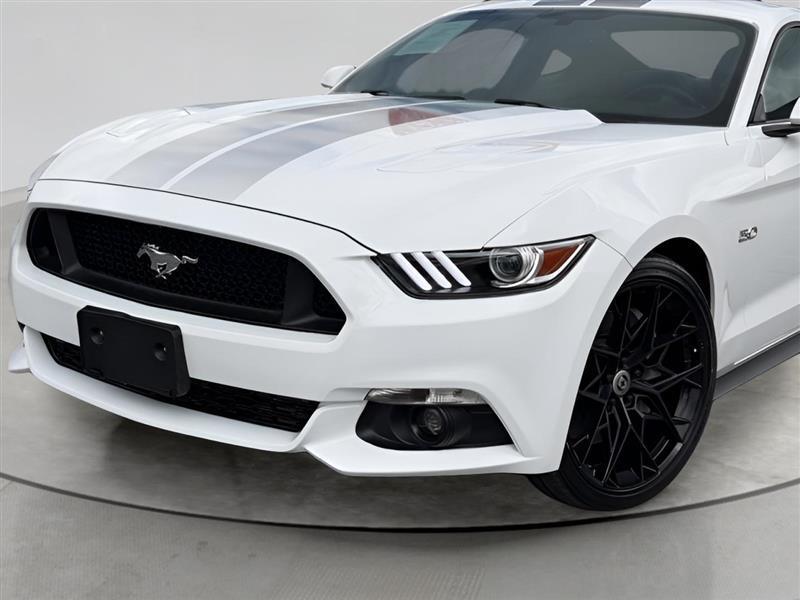 Ford Mustang GT Premium Coupe 2017