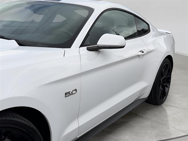 Ford Mustang GT Premium Coupe 2017