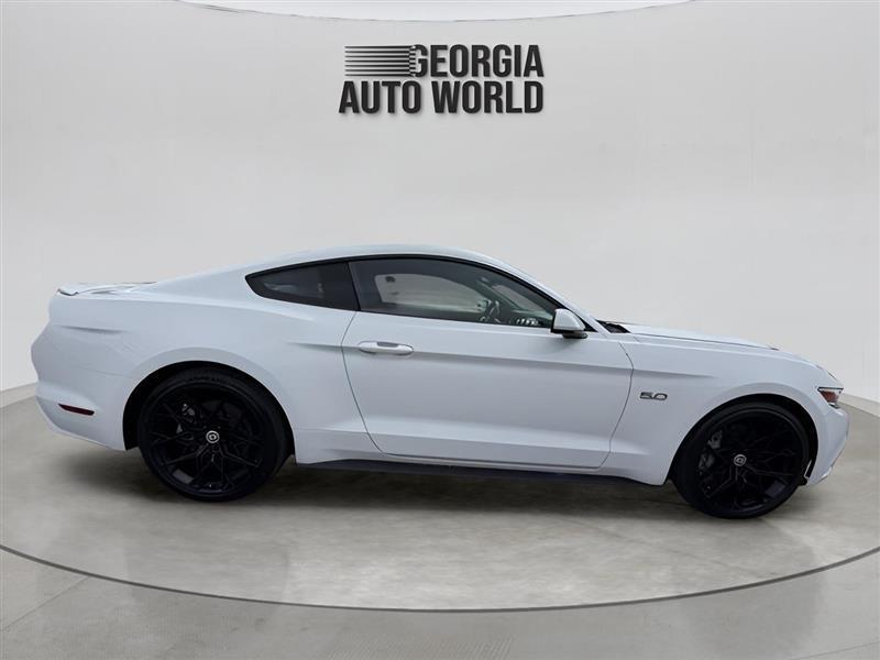 Ford Mustang GT Premium Coupe 2017