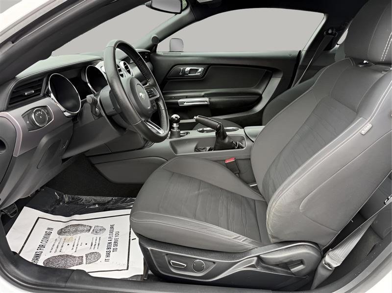 Ford Mustang GT Premium Coupe 2017