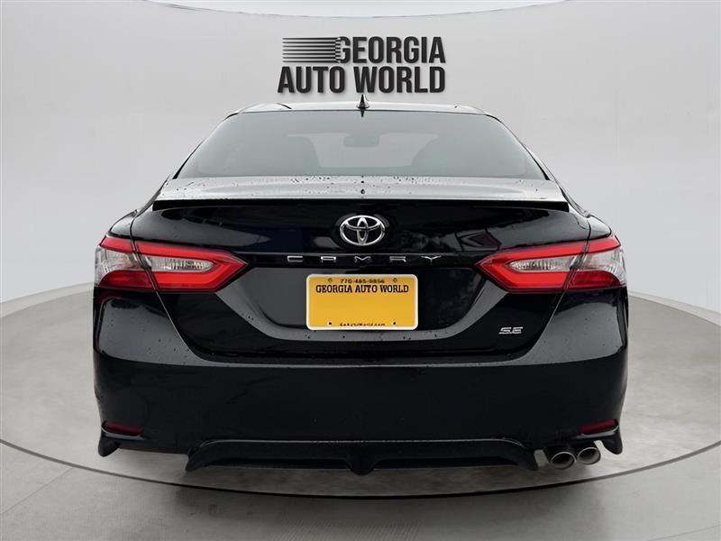 Toyota Camry 4dr Sdn I4 Auto SE (Natl) 2019