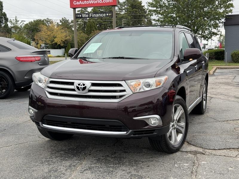 Toyota Highlander Limited 2WD 2011