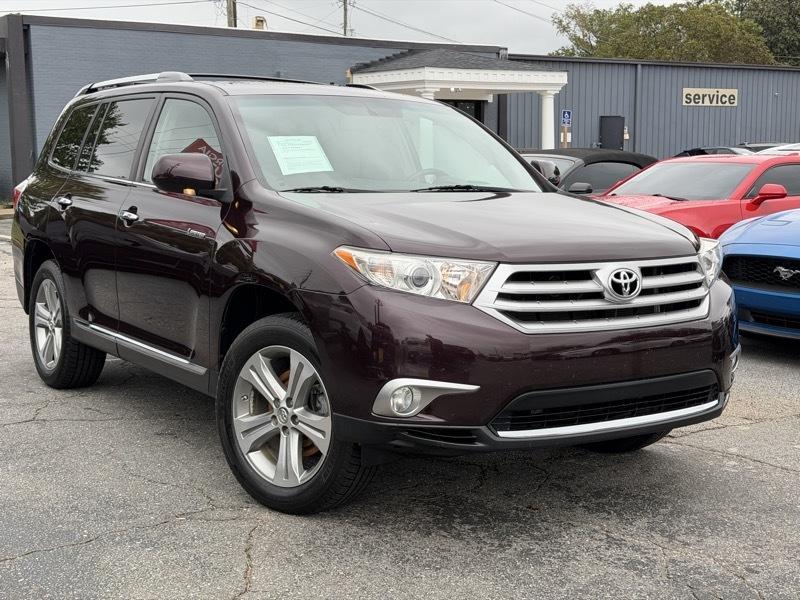Toyota Highlander Limited 2WD 2011