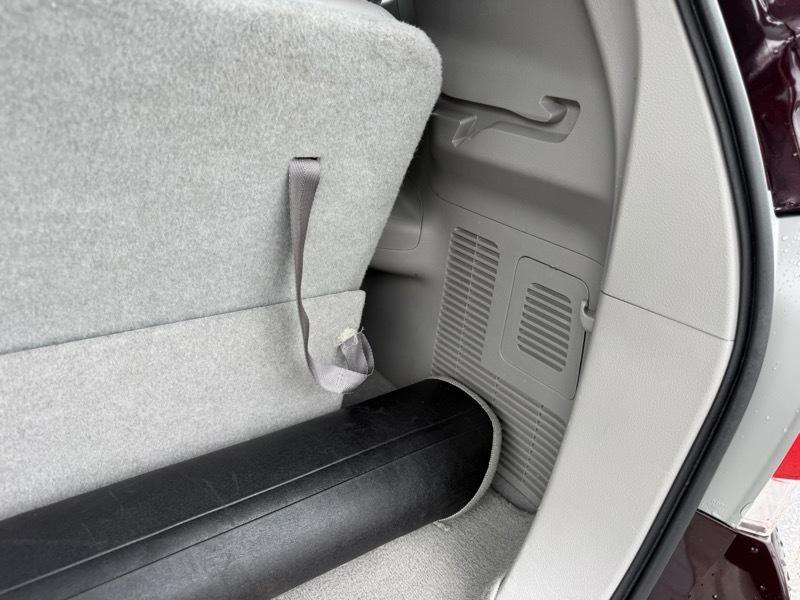 Toyota Highlander Limited 2WD 2011