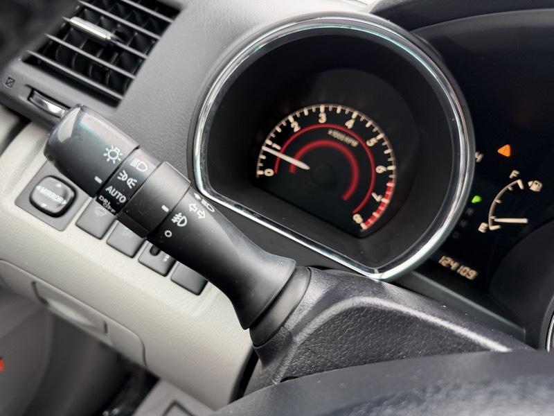 Toyota Highlander Limited 2WD 2011