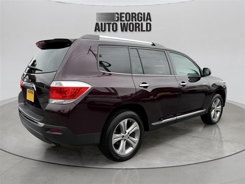 Toyota Highlander Limited 2WD 2011