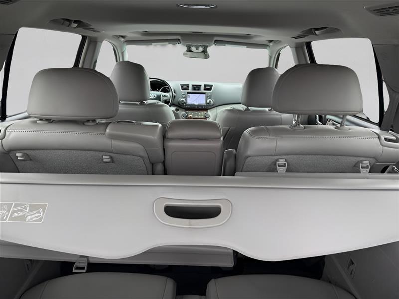 Toyota Highlander Limited 2WD 2011