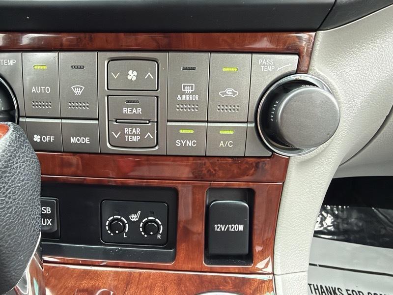Toyota Highlander Limited 2WD 2011