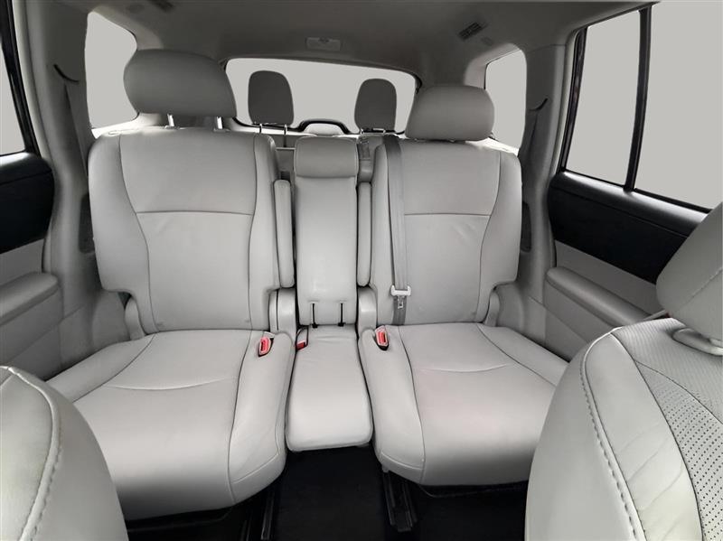 Toyota Highlander Limited 2WD 2011