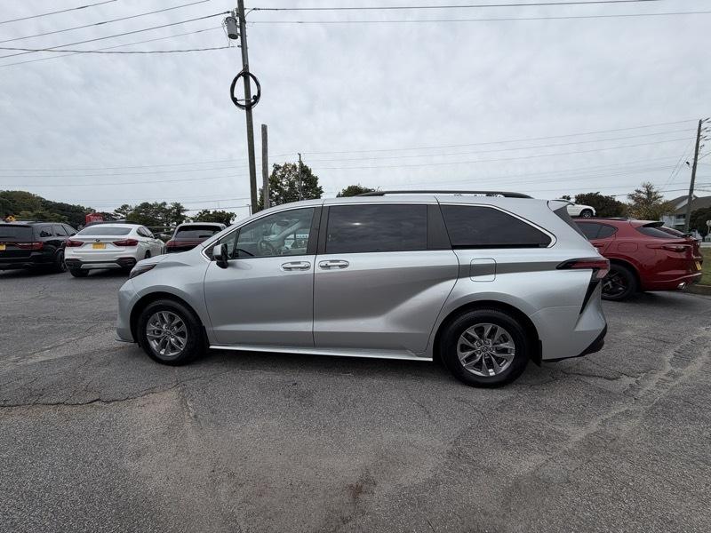 Toyota Sienna LE 8-Passenger 2022