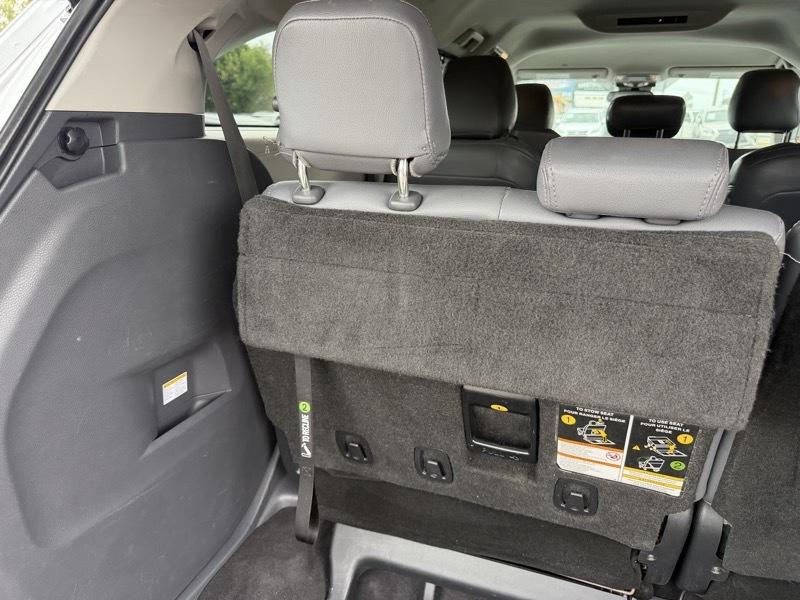 Toyota Sienna LE 8-Passenger 2022