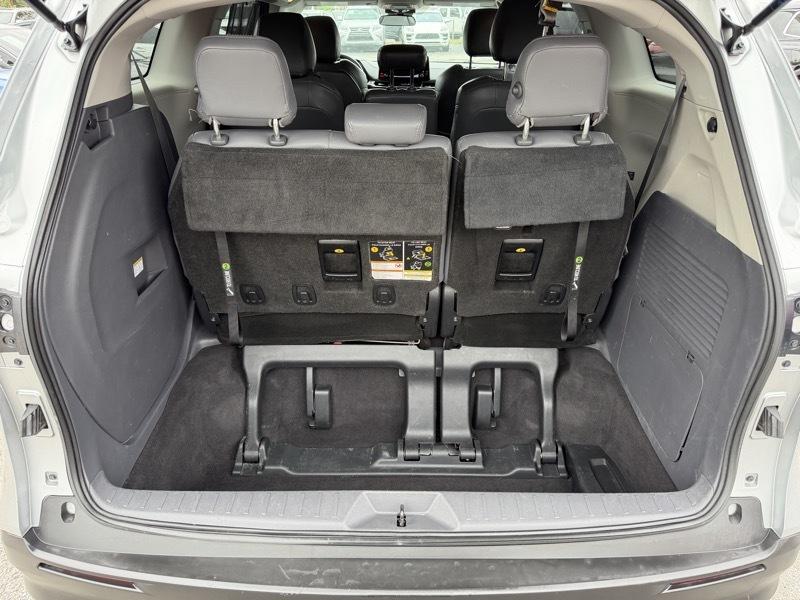 Toyota Sienna LE 8-Passenger 2022