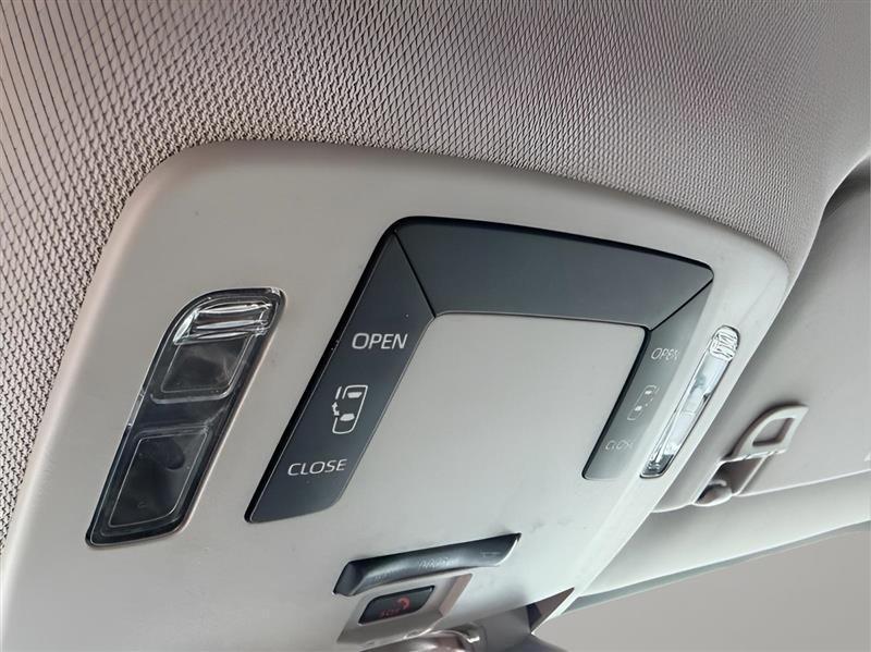 Toyota Sienna LE 8-Passenger 2022
