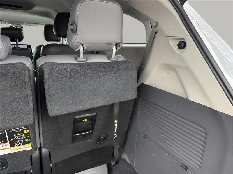 Toyota Sienna LE 8-Passenger 2022