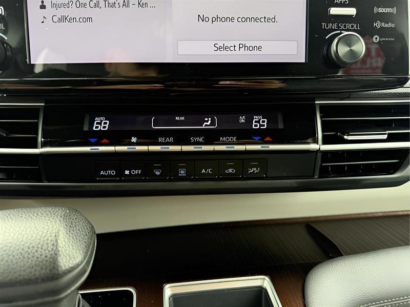 Toyota Sienna LE 8-Passenger 2022