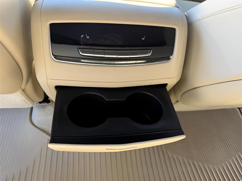 Cadillac Escalade Premium Luxury AWD 2021