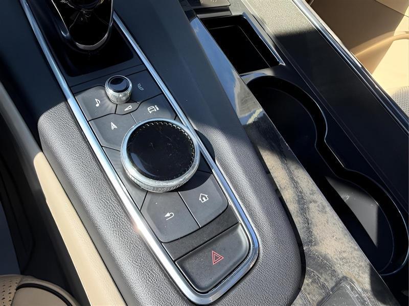 Cadillac Escalade Premium Luxury AWD 2021