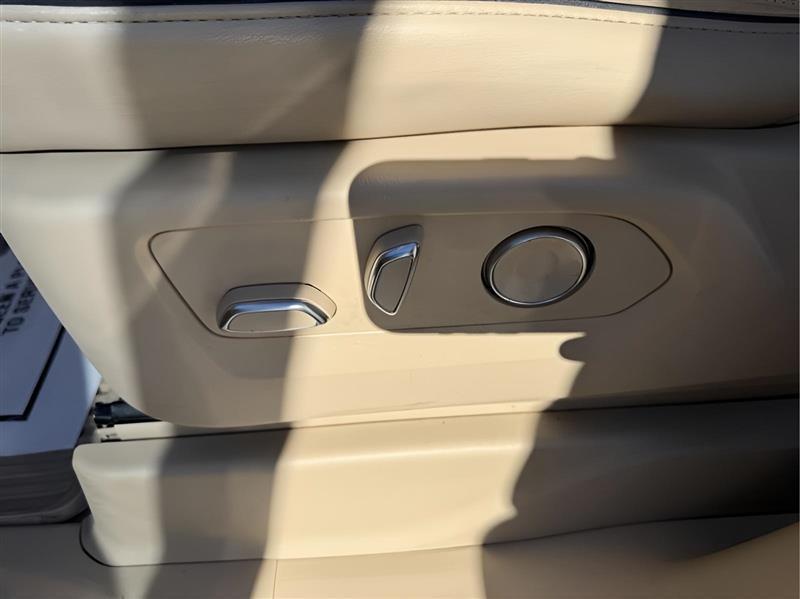Cadillac Escalade Premium Luxury AWD 2021