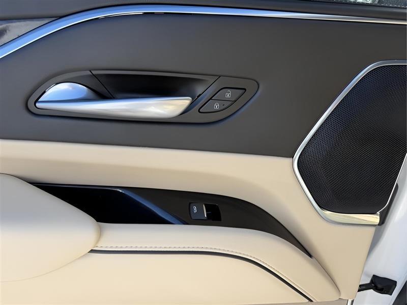 Cadillac Escalade Premium Luxury AWD 2021