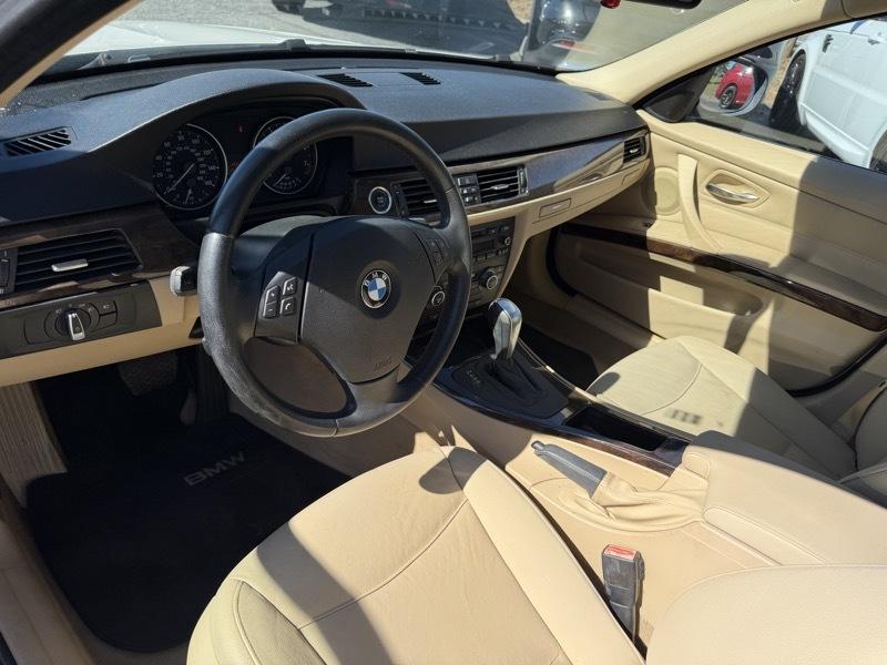 BMW 3-Series 328i 2009