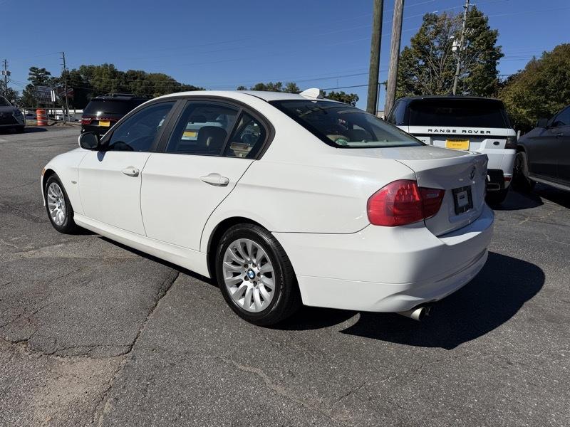 BMW 3-Series 328i 2009