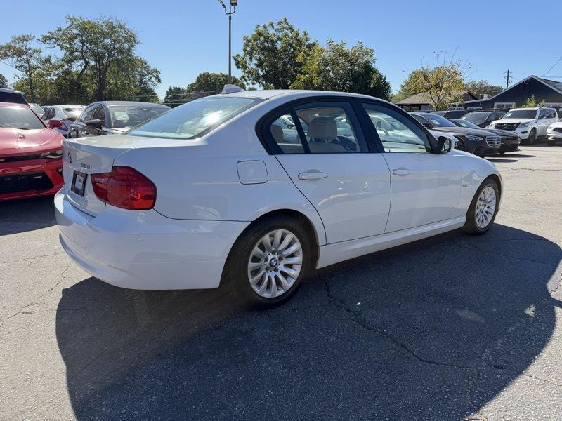 BMW 3-Series 328i 2009