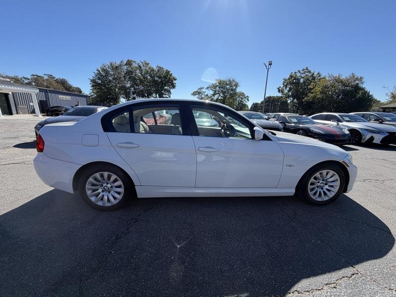 BMW 3-Series 328i 2009