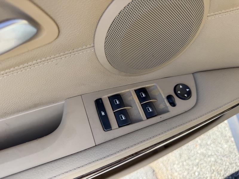 BMW 3-Series 328i 2009