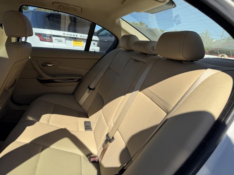 BMW 3-Series 328i 2009