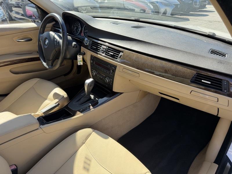 BMW 3-Series 328i 2009