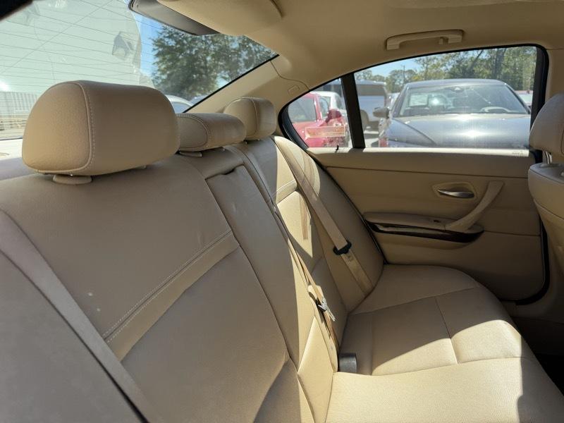 BMW 3-Series 328i 2009
