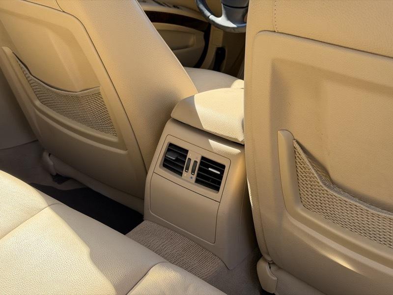 BMW 3-Series 328i 2009