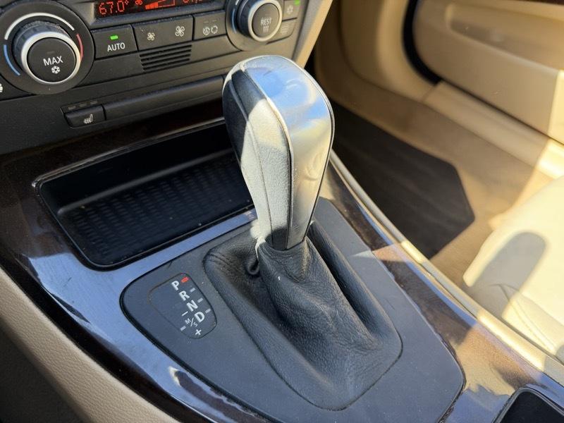 BMW 3-Series 328i 2009
