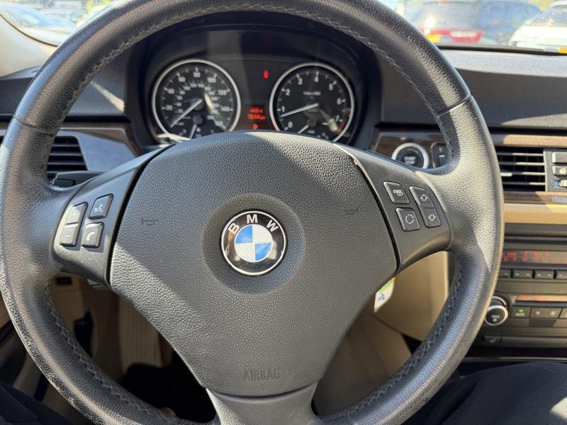 BMW 3-Series 328i 2009
