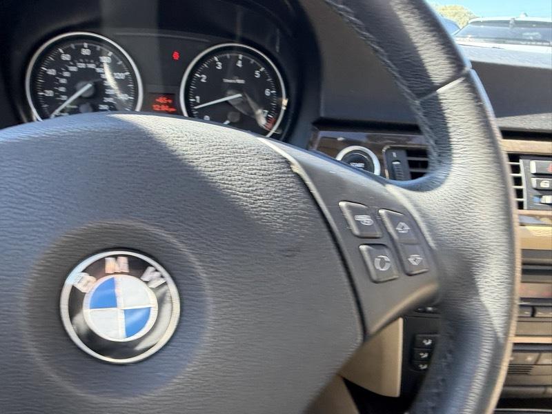 BMW 3-Series 328i 2009