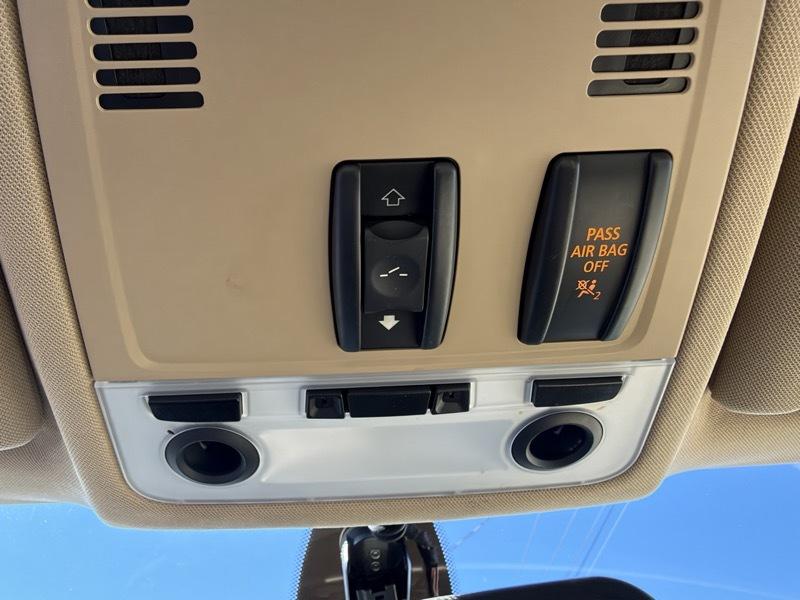 BMW 3-Series 328i 2009