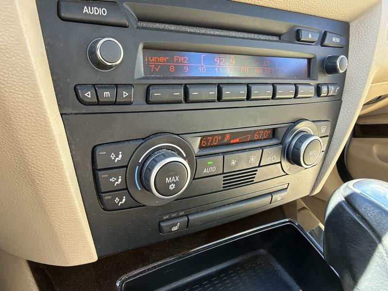 BMW 3-Series 328i 2009