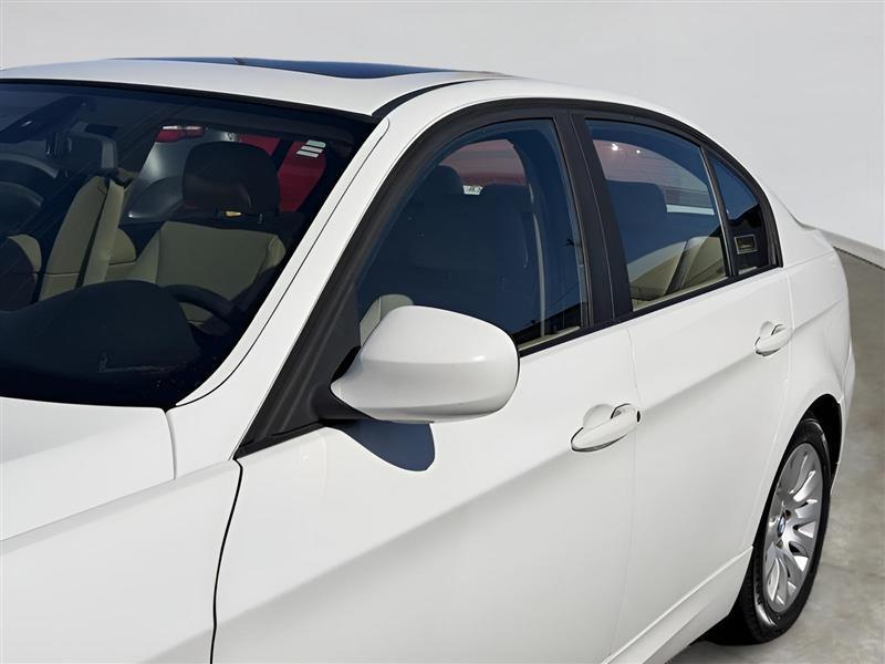 BMW 3-Series 328i 2009