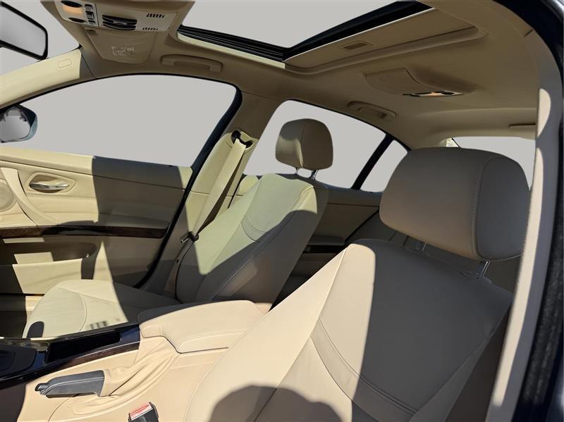 BMW 3-Series 328i 2009