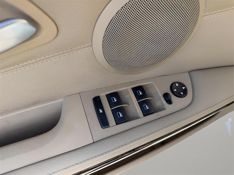 BMW 3-Series 328i 2009