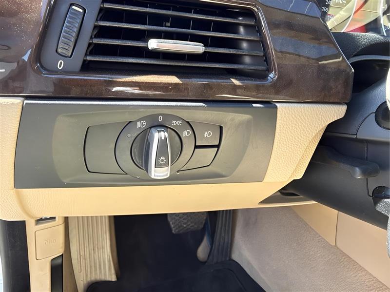 BMW 3-Series 328i 2009
