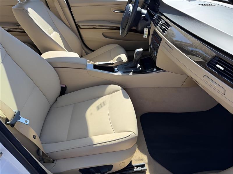 BMW 3-Series 328i 2009