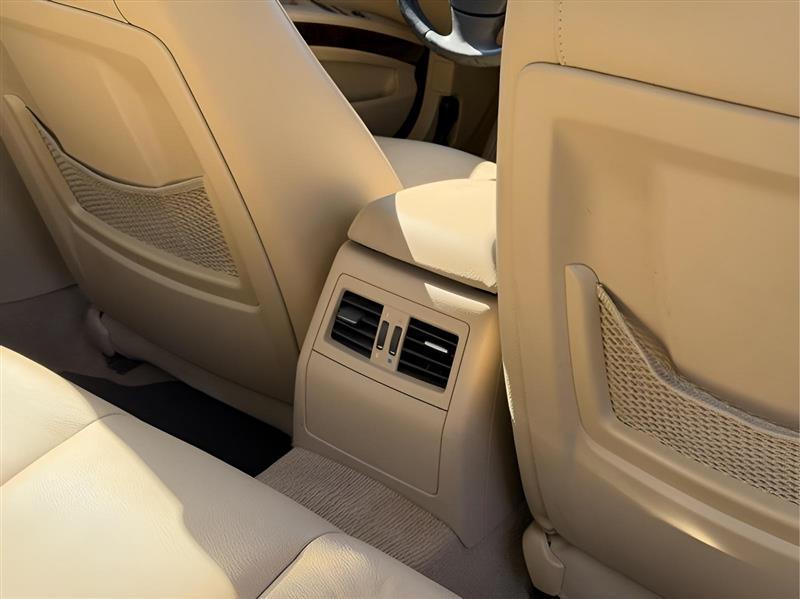 BMW 3-Series 328i 2009
