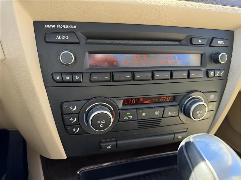 BMW 3-Series 328i 2009