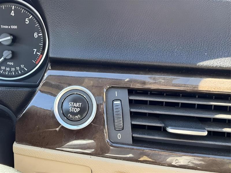 BMW 3-Series 328i 2009