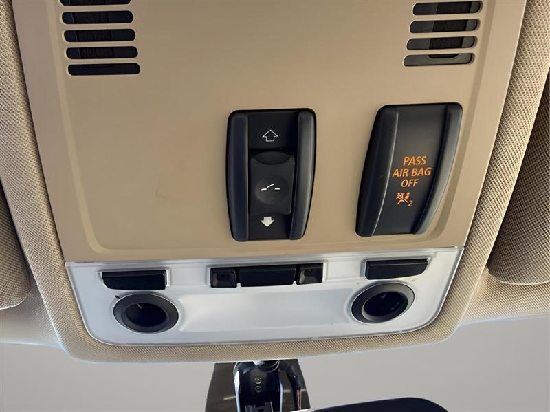 BMW 3-Series 328i 2009