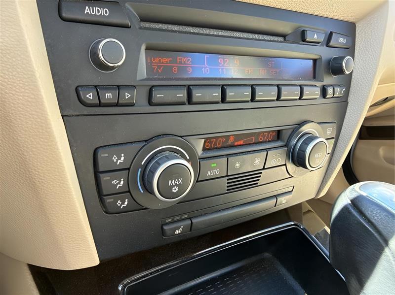 BMW 3-Series 328i 2009