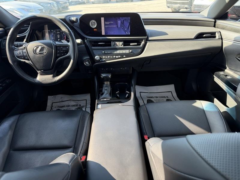 Lexus ES 350 4D Sedan 2023