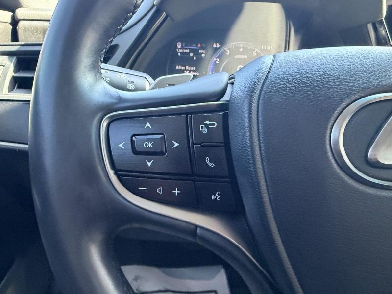 Lexus ES 350 4D Sedan 2023